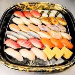 賑(にぎわい)3人前33貫（音色すし 本店）