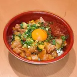 かんぱちユッケ丼（鳥八 下丸子店）