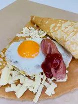 チーズエッグソーセージくれーぷ（くれーぷくれーぷ）
