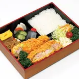 串かつ弁当（とんかつ屋 双葉葛西）