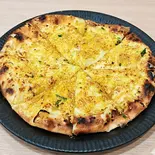 チーズガーリックナン(Cheese Garlic Naan)(ダージリンスパイス糀谷店)