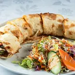 ナンサンドイッチ( naan sandwich)（Sathibhai restaurant and bar）