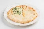 バジルチーズナン basil cheese nan（インドネパールリョウリ ドバン）