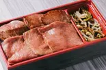 国産ハラミ•赤身弁当（横浜馬車道 御肉処はしやま）
