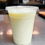 ラッシー (甘い) (350ml)lassi（インドカレースワズ）