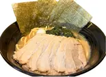チャーシューメン Roasted Pork Fillet Ramen（横浜家系ラーメン 金安商店）