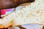 ガーリックナン Garlic Naan（野方カレーハウス(野方キッチン店舗内)）