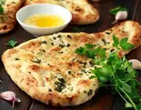 ガーリックナン Garlic Naan(ナタラージ 岩本町店)