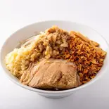国産豚まぜそば にんにくマシ（豚仙人 吉野町本店）