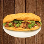 【当店人気No.3】焼豚バインミー Banh mi thit nuong ( Vietnamese sandwich with roasted pork )（ベトナム料理フォーゴン栄店 PHO NGON SAKAE-TEN）
