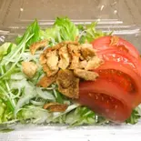 鶏皮シーザーサラダ(小)（宮崎地鶏の店こま）