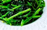 黑胡椒とほうれん草の和え物（楽しい酒場·八鮮食堂）
