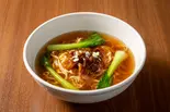 フカヒレ麵（餃子百珍 一味玲玲）