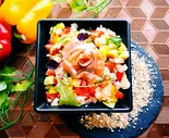 スモークサーモンのグレインズライスボウルサラダ(Grains rice bowl salad グリーングレインブレイン)