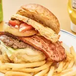 プレミアムベーコンエッグバーガー Premium Bacon & Egg Burger(Jami Jami Burger森野店)