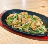 若鶏のねぎ塩鉄板焼き（【大阪名物 揚げたこ焼き・イカ焼き】粉もん屋 清水店）