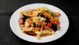キクラゲ、豚肉と玉子の炒め 木须肉Stir-Fried Wood Ear Mushrooms with Pork and Eggs（本格四川料理 聚友楼）