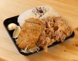 1キロからあげ&とんかつ弁当 1kg Karaage&Tonkatu Box(【メガ盛り‼】1キロ弁当工房肉MAX!!大盛りからあげお弁当 淵野辺店)