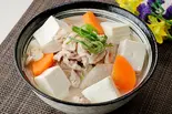 豆腐入り豚汁（具だくさん豚汁 まんぷく豚兵衛）