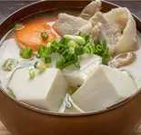豆腐入り豚汁(豚汁と米 Pork soup and rice 錦糸町店(実店舗:スプルナ))
