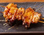 手羽先(串焼き鳥)1本（昭和酒場 焼き鳥 新宿萬太郎）