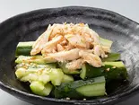 たたきキュウリ蒸し鶏のせ（世界の山ちゃん 河原町店）