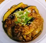 マーボーナス丼（中国酒家 ホルモサ 新青山ビル）