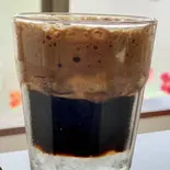 アイスベトナムブラックコーヒー Cà phê đen đá（ボーちゃんカフェ）