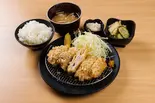 ミルフィーユとんかつ弁当（とんかつ家 黒豚 げん）