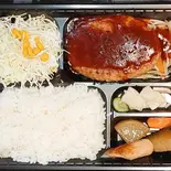 ハンバーグ弁当（から揚げとハイボールの店）