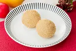 モチモチごま団子(2個)（絶品手羽と唐揚げ！ 旨手羽家 心斎橋店）