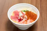 おさかなや特選海鮮丼(おさかなや)