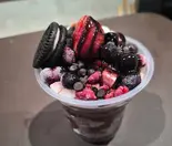 【期間限定！パート2】 オーナーの夜食アサイーボウル(チョコベース)（自家製ベビーカステラとアサイーボウルの店 Tiny Treats ●ひとくちの幸せ●）