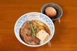 黒毛和牛の特選すき焼き丼(生たまご付き)（すき焼きと旬の食材北新地中たに）