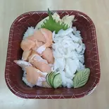 サーモンハラス・真いか丼（寿司百花川崎鶴見店）