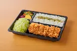 特撰やわらかヒレかつ 弁当（とんかつ 新宿さぼてん 本店小田急エース南館店）