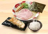 白豚骨ラーメン熟成焼餃子(4個)セット（熟成豚骨ラーメン一番軒 今池店）