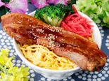 【名物】丸々一本角煮丼(特盛)（【名物！丸々一本角煮丼】大将のうまとろ食感じっくり煮込み）