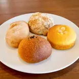 菓子パンセット(4個入り) Sweet Bread Set（カフェキューブリック）