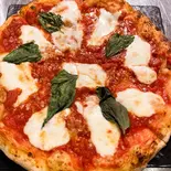 完熟トマトのマルゲリータ MARGHERITA(SOLEIL)
