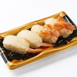 赤エビにぎり 4-piece set of red shrimp（梅丘寿司の美登利総本店 鶴見店）