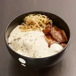 数量限定!ホワイト豚丼 国産豚バラ肉使用 並盛 450g(アシェット)