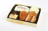 ひれコロッケ弁当（とんかついなば和幸 天神橋筋商店街店）