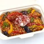 旨辛麻婆茄子パプリカ丼 Spicy Mapo Eggplant ＆ Bell Pepper Bowl（スムージー＆タコライス 農Cafe and Marche(農カフェアンドマルシェ)東新宿店）