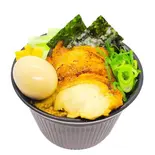 味玉鶏めし〈ガーリックオリーブ醤油〉チキンスープ付（鶏そば かぐら屋 西新宿店）