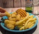 トリプルポテト (フライドポテト&スパイシーワッフルポテト&ハッシュポテト)(おひとりさまピザ専門店 ピッツァフォルトゥーナ pizza fritta&pizza pizza fortuna)