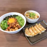 【贅沢セット】台湾まぜそば・豚マヨ丼・餃子セット（ラーメンKING）