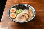味玉背脂煮干しラーメン（麺屋音 北千住本店）