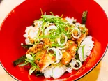 特製塩だれのねぎ唐揚げ丼(餃子工房ちびすけ 梅田総本店)