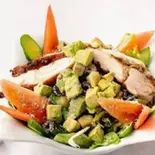 チキンアボカドサラダボウルChicken avocado salad bowl（イタリアン料理のお店 Trattoria da Giovanni）